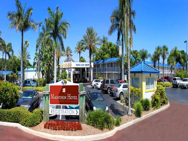 Magnuson Hotel Marina Cove St. Petersburg Exterior photo